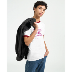 e9d53b63-58d4-4d3c-a637-eb3b84997388